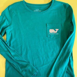 Vineyard Vines Size M (10-12) Holiday Shirt